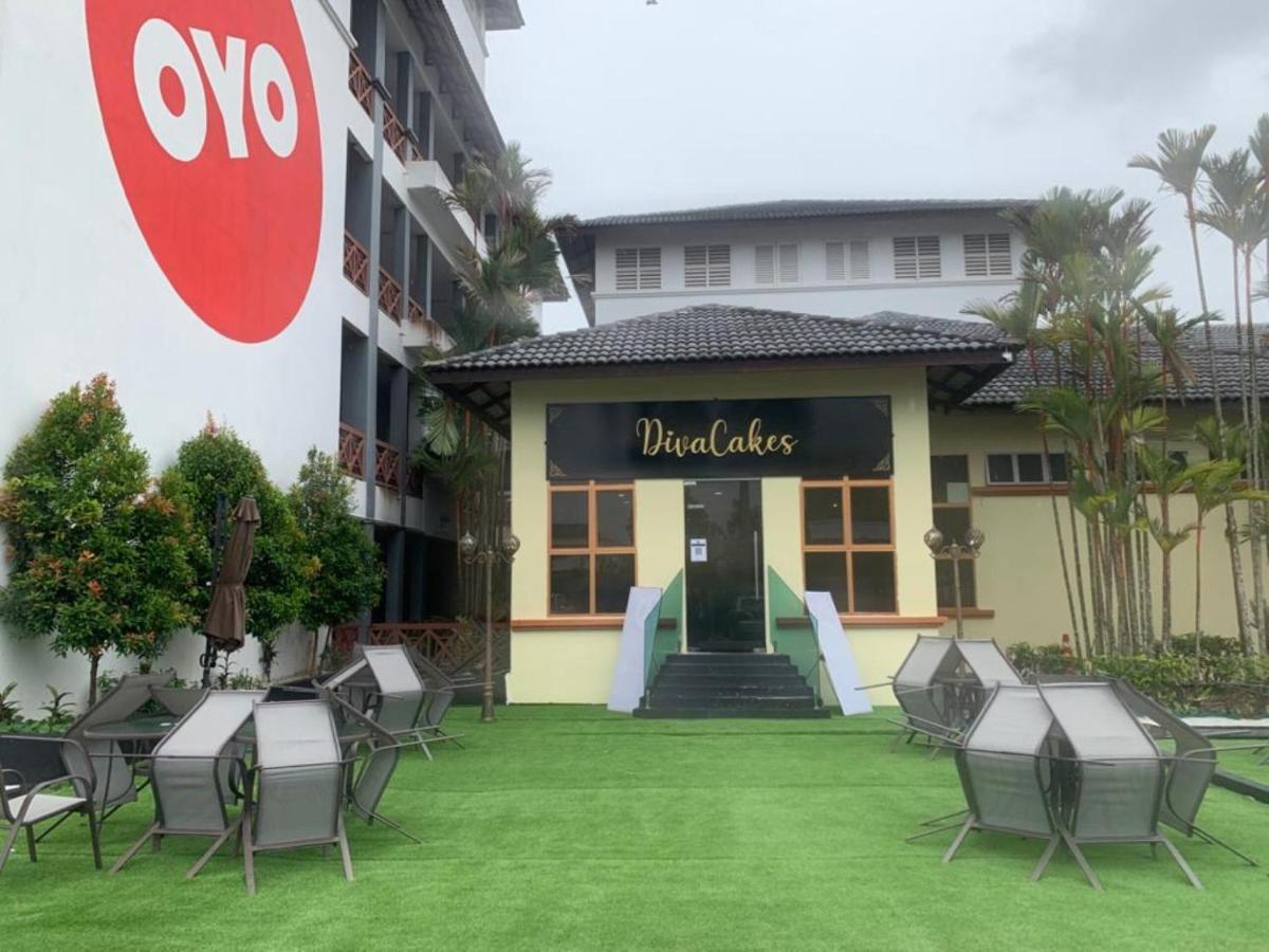Super Oyo Capital O 90146 Alh Continental Resort Karak Bagian luar foto