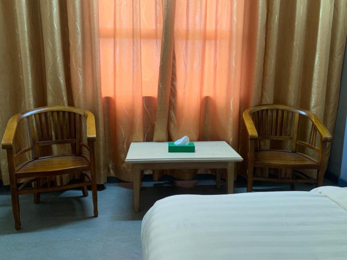 Super Oyo Capital O 90146 Alh Continental Resort Karak Bagian luar foto
