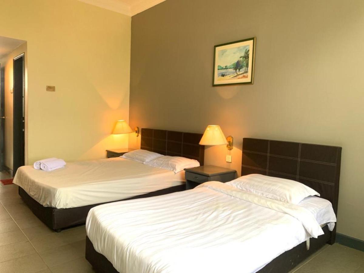 Super Oyo Capital O 90146 Alh Continental Resort Karak Bagian luar foto