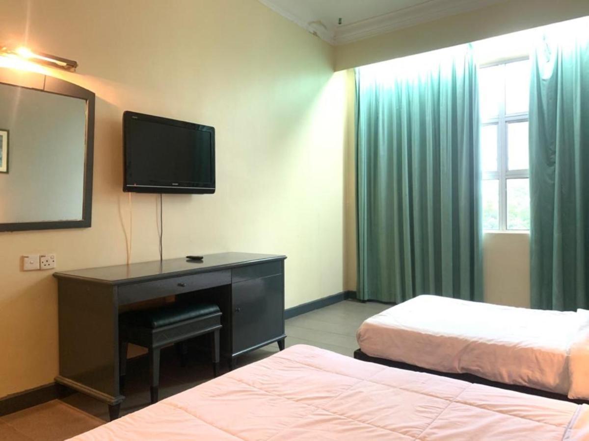 Super Oyo Capital O 90146 Alh Continental Resort Karak Bagian luar foto