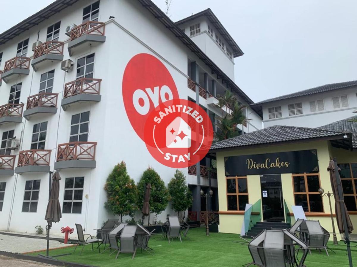 Super Oyo Capital O 90146 Alh Continental Resort Karak Bagian luar foto